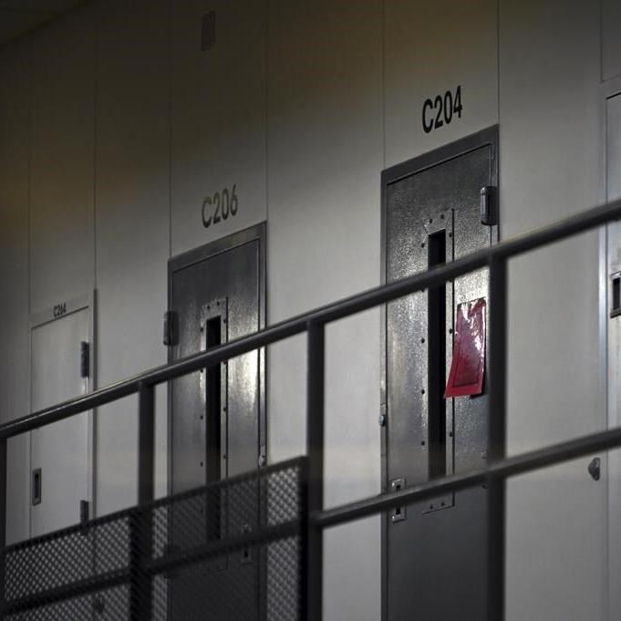 Minnesota man's 2001 murder conviction should be overturned, officials say